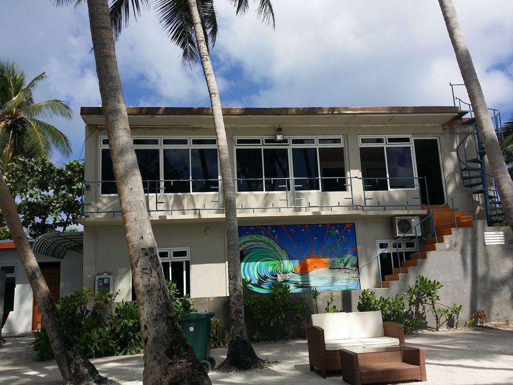 ホテル Batuta Maldives Surf View スルスドゥー エクステリア 写真